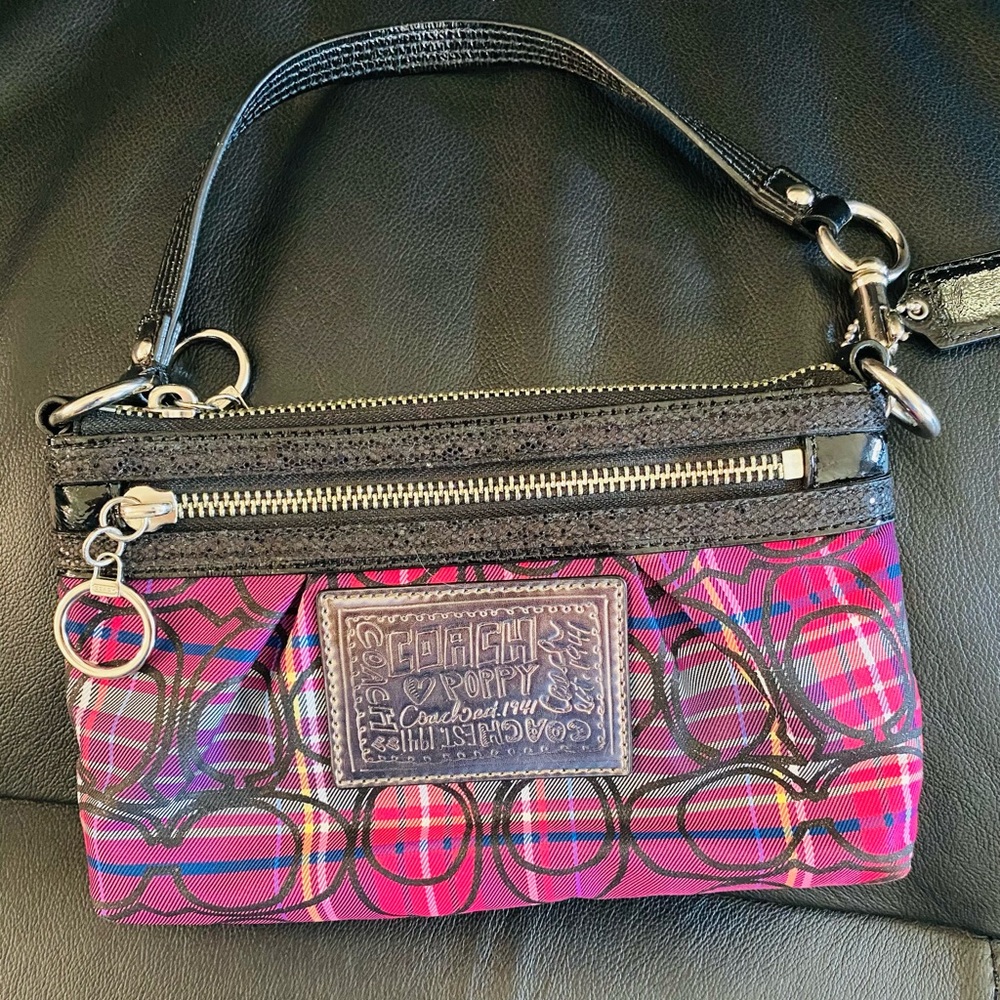 - Coach Poppy small purse or wristlet